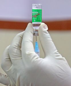 Rezygnują ze szczepionki AstraZeneca. Jasne stanowisko prof. Tomasiewicza