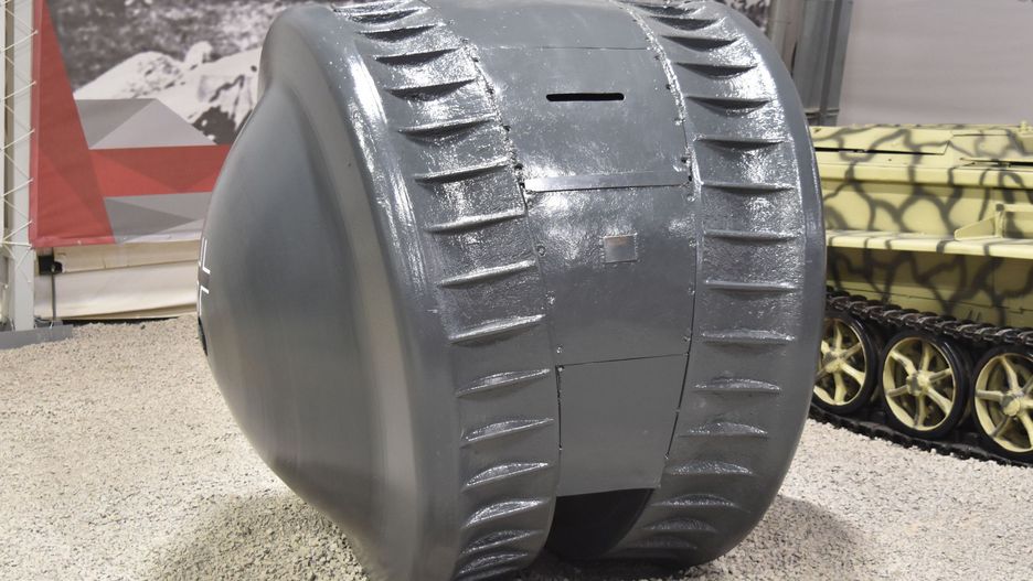 Kugelpanzer eksponowany w muzeum w Kubince
