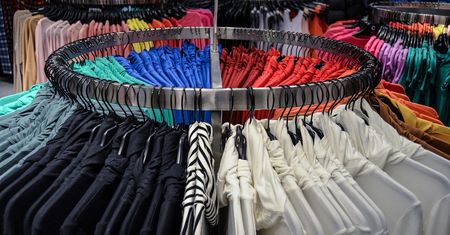 Ultraszybka moda pod lupą. Europejscy producenci apelują o zdecydowane działania wobec taniej odzieży z Azji