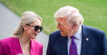 "Wykonujesz okropną robotę". Rzeczniczka Białego Domu obiektem żartów Trumpa