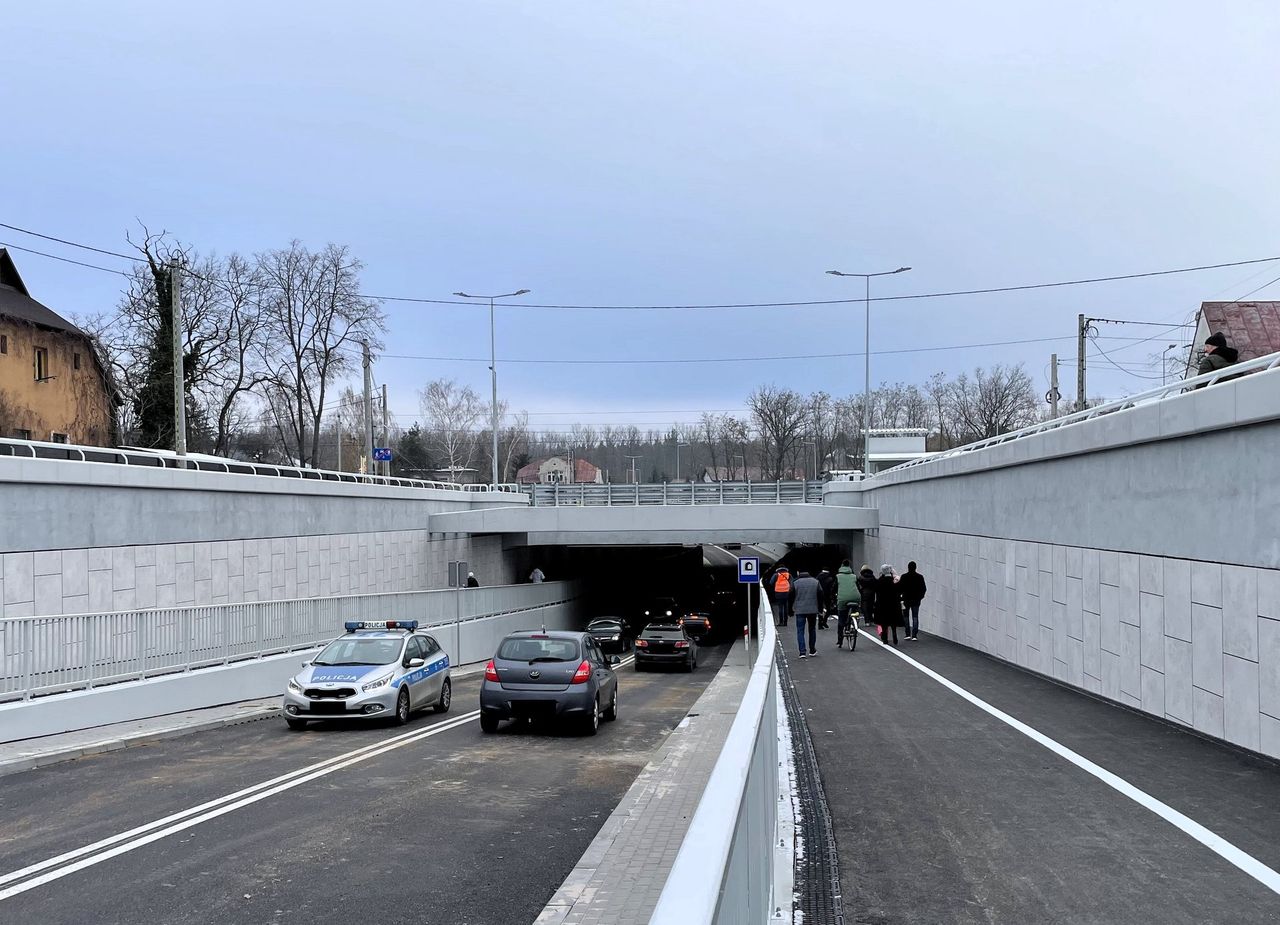 Pod Warszawą otworzyli nowy tunel. Koniec czekania na rogatkach