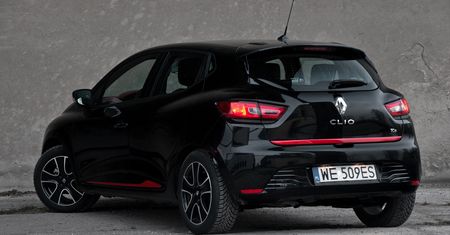 Renault Clio IV z wadą hamulców