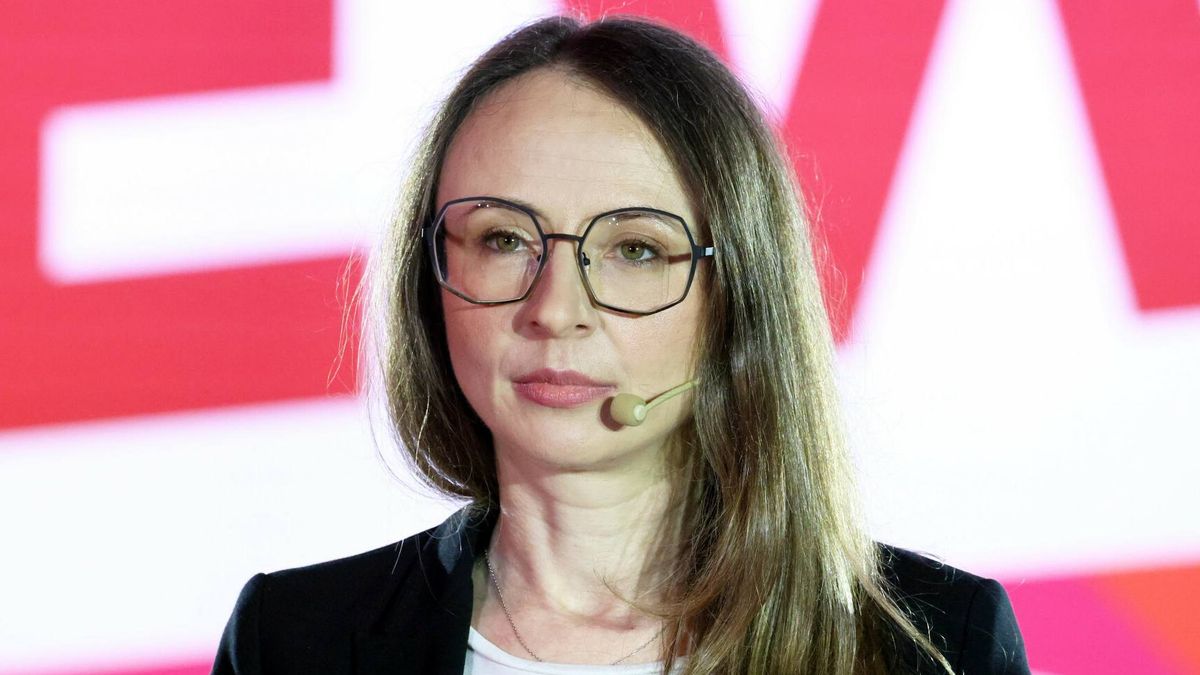 Ministra Agnieszka Dziemianowicz-Bąk