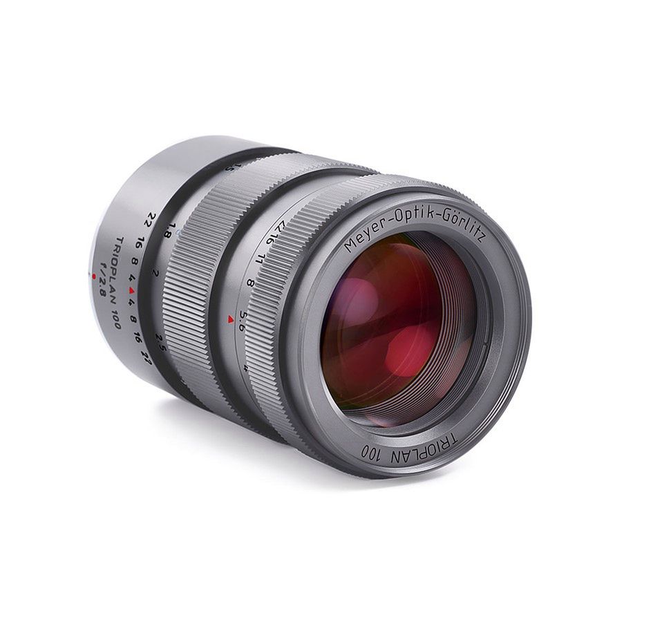 Trochę biżuterii nie zaszkodzi - oto limitowana, złota edycja Trioplan 100mm f/2.8 7