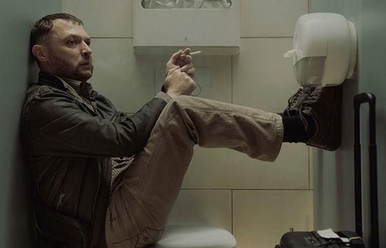 W serialu „Agencja” z gwiazdami gra polski aktor. Kim jest Marcin Zarzeczny?