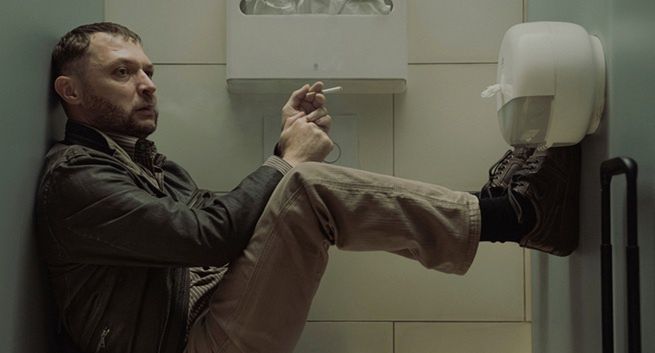 W serialu „Agencja” z gwiazdami gra polski aktor. Kim jest Marcin Zarzeczny?