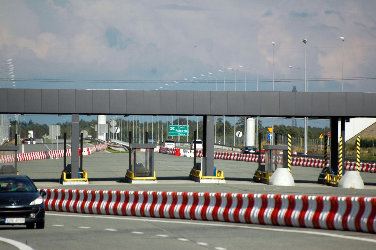 Nowy sposób na kupno biletów za przejazd państwowymi odcinkami autostrad A2 i A4