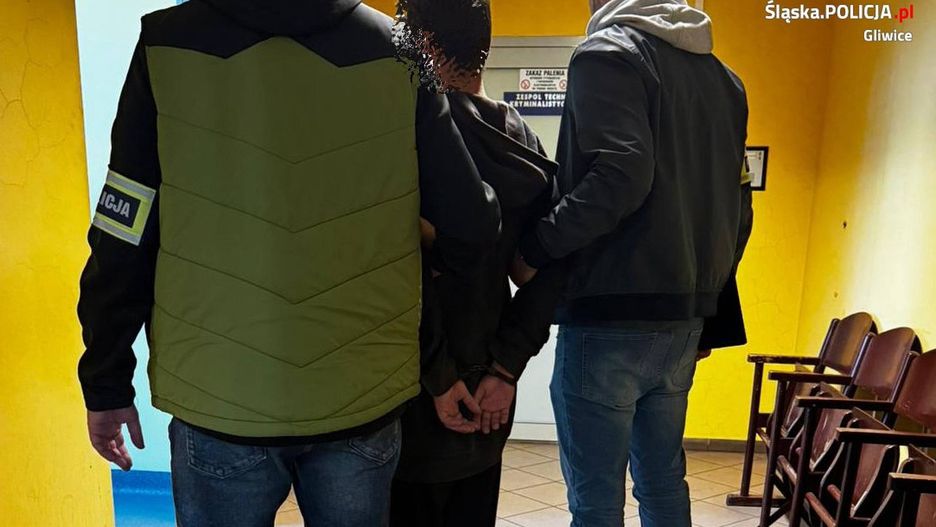 Mężczyzna atakował kobiety pinezkami