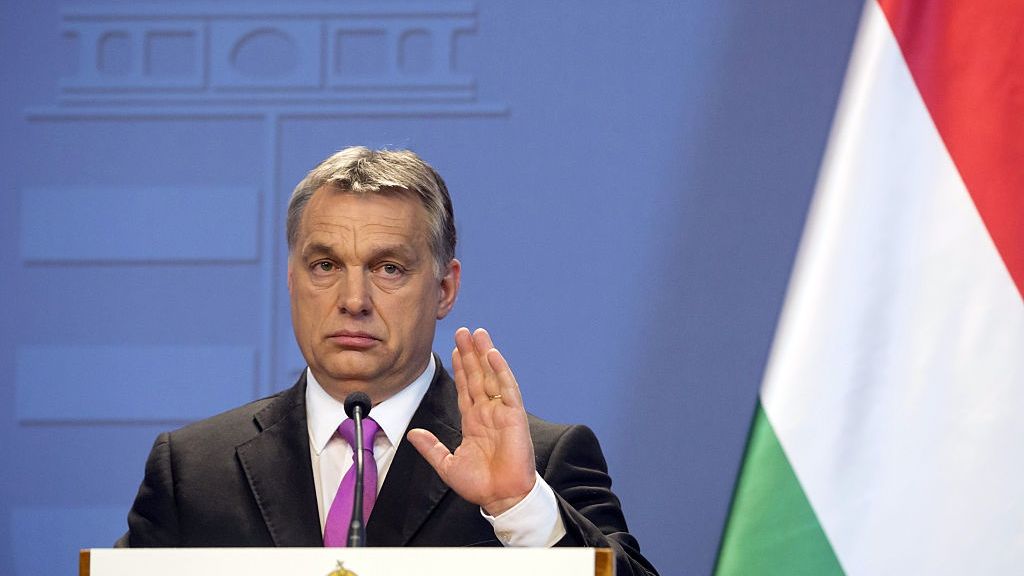 Główny doradca premiera Viktora Orbana przekonuje, że UE powinna przestać nakładać sankcje na Rosję