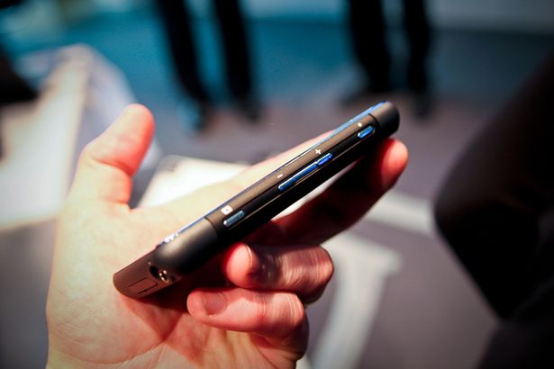 Smartfony z procesorami Intel Atom Z-Series w tym roku! Do 10 dni pracy na baterii! 2