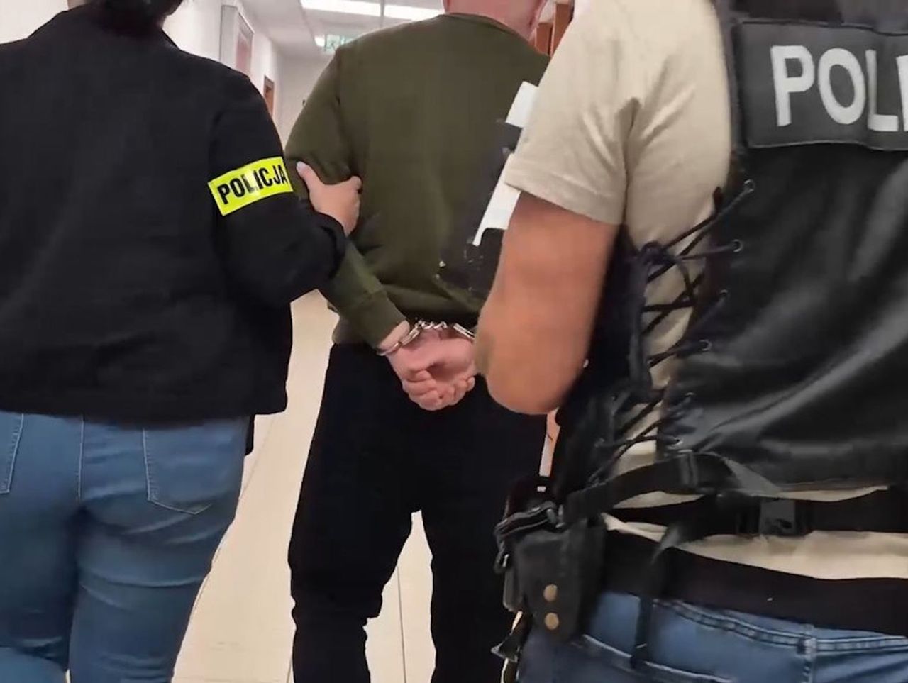 Mikołajki: Brutalny atak w hotelu. Przyłożyli mężczyźnie nóż do szyi