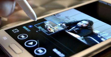 Patentowe walki Apple'a i Samsunga jednak szkodzą innowacyjności