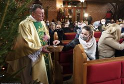 WOŚP 2021. Niecodzienny gest: ksiądz przekazał całą tacę na fundację