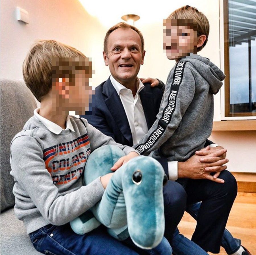 Donald Tusk wrócił do rodziny