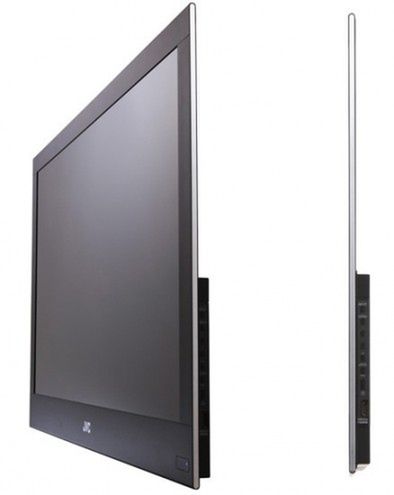 LCD JVC cieńszy niż OLED