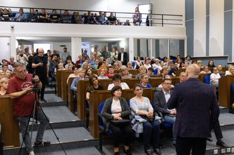 Levi Strauss zamyka zakład w Płocku. Co ze zwolnionymi pracownikami?