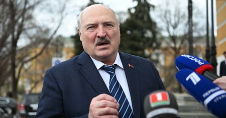 "Całkowite oszustwo". Komisja Europejska o sytuacji na Białorusi