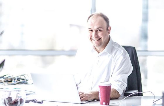 Isobar Polska z większą stratą. Coraz mniej z reklam