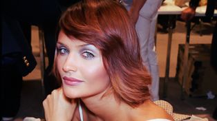 Ikona modelingu zapozowała w bieliźnie. Ma 57 lat i tak dziś wygląda