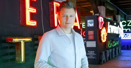 Zapytano TVP o to, kto wysłał Brzozowskiego na Eurowizję. Wymowna odpowiedź