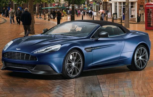 Świąteczny Aston Martin Vanquish Volante
