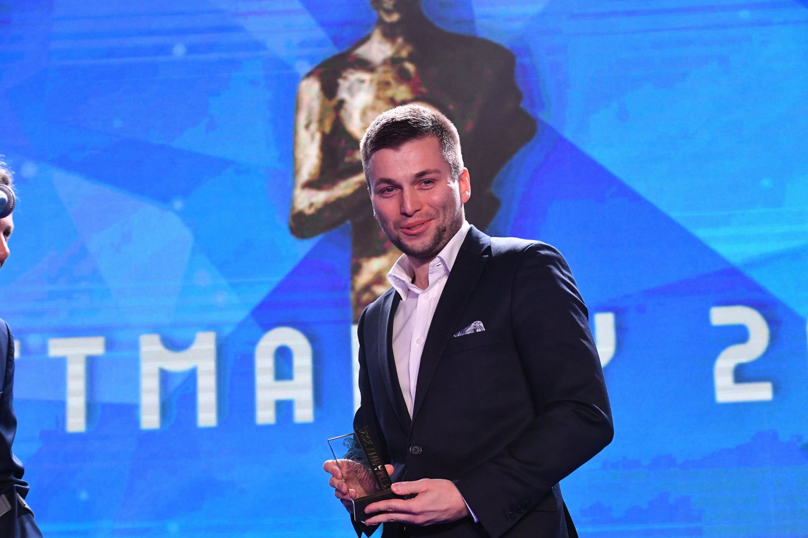 Warszawa, 02.12.2021. Laureat nagrody specjalnej, dyrektor TVP Sport Marek Szkolnikowski podczas Gali Finałowej 3. Plebiscytu Polskiego Komitetu Paraolimpijskiego na Sportowca Roku#Guttmanny2021 w Centrum Olimpijskim w Warszawie, 2 bm.(js) PAP/Piotr Nowak