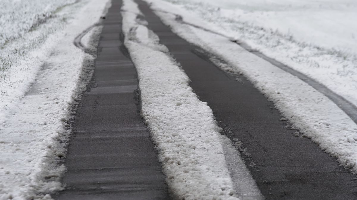 Wciąż trzeba uważać na marznące opady.