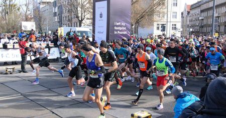 Jaką trasą pobiegną uczestnicy 15. Poznań Półmaratonu?