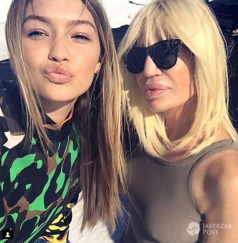Donatella Versace na Instagramie. Na zdj. z Gigi Hadid