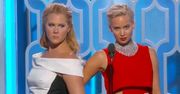 Ryzykowne żarty na scenie podczas rozdania Złotych Globów 2016. Zobaczcie, jak dokazywały Amy Schumer i Jennifer Lawrence [WIDEO]