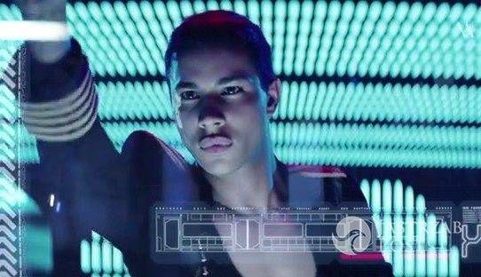Olivier Rousteing, projektant Balmain, w teledysku promującym kolekcję Balmain dla H&M (fot. YouTube)