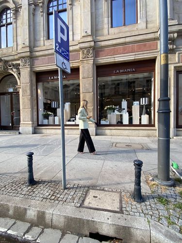 Joanna Przetakiewicz została przyłapana przez paparazzich we wrocławskim butiku La Mania