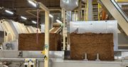 Jak maszyny mogą wspierać pracę człowieka? Zobaczyliśmy, jak działa jedna z największych produkcji w Wielkopolsce