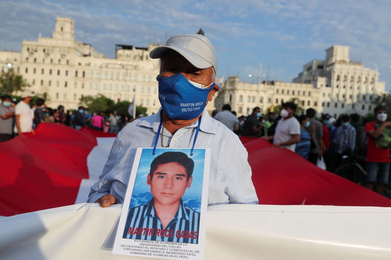 Tysiące protestują w Limie, przeciwko decyzji Trybunału Konstytucyjnego Peru o przyjęciu ułaskawienia byłego prezydenta Alberto Fujimoriego