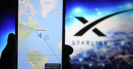 Starlink w Polsce. Internet od Elona Muska jest kosmicznie drogi