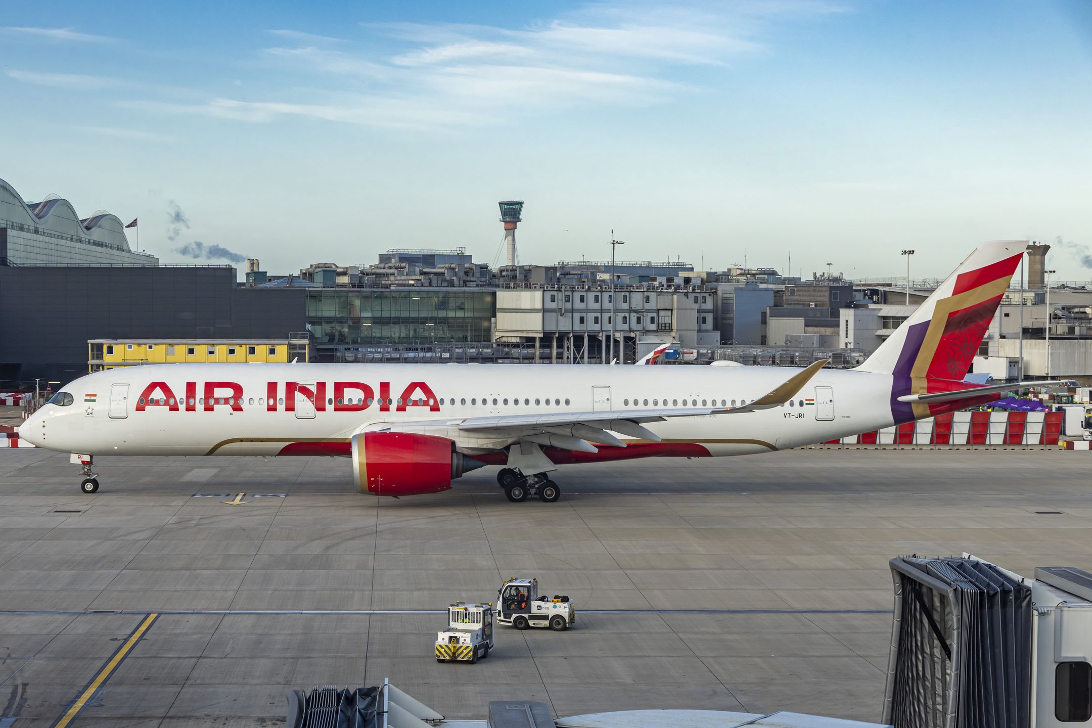 Airbus A350-900 w nowym malowaniu Air India