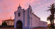 Ferreira do Alentejo i okolice. Kaplica z kamieniami i amfory pełne wina