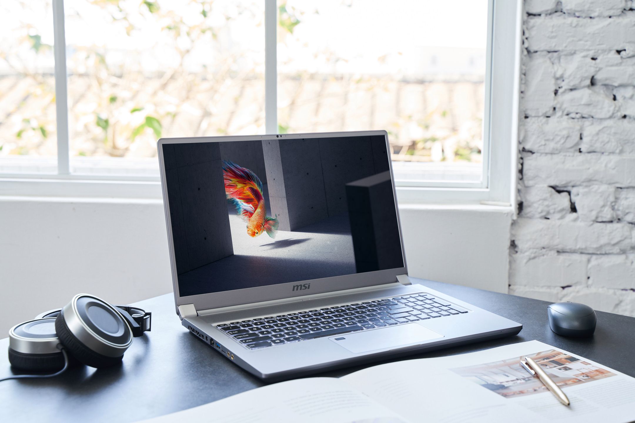 MSI Creator 17 – stacja robocza kreatywnego twórcy może być mobilna 3