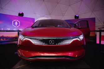 Po co nam elektryczna Izera? "Potrzebna jak Volkswagen Niemcom, a Renault Francuzom"