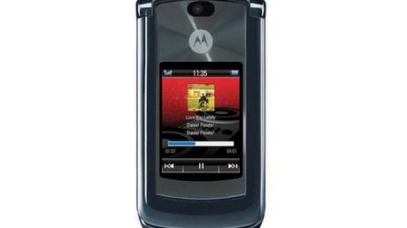 iPhone pogromcą Motoroli RAZR 1