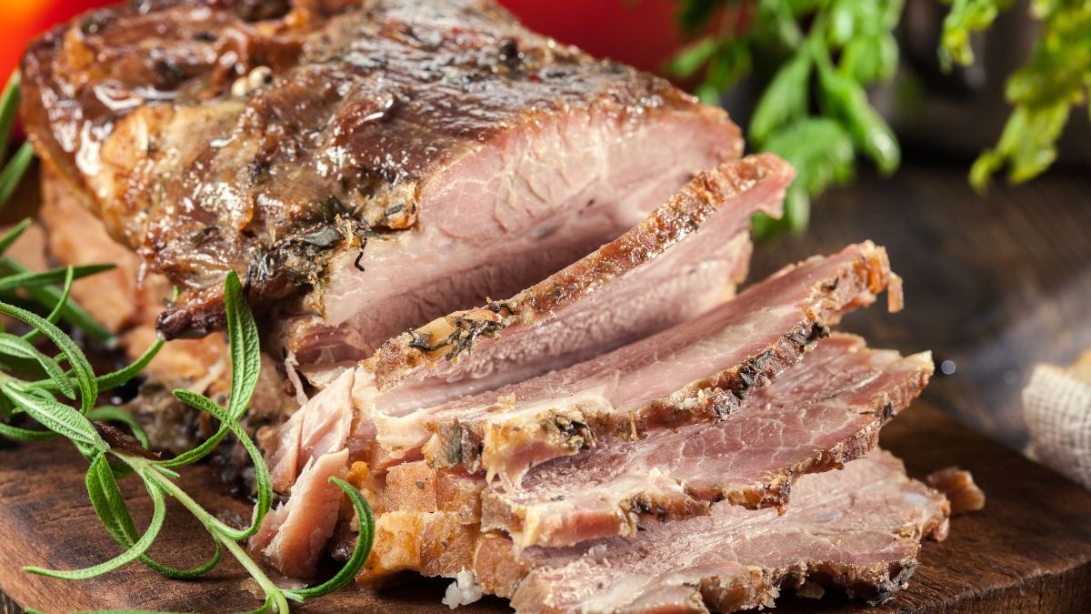 Pieczony boczek na świąteczny stół