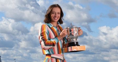 TYLKO NA PUDELKU: Iga Świątek jednak będzie musiała ZAPŁACIĆ PODATEK od wygranej w Roland Garros!