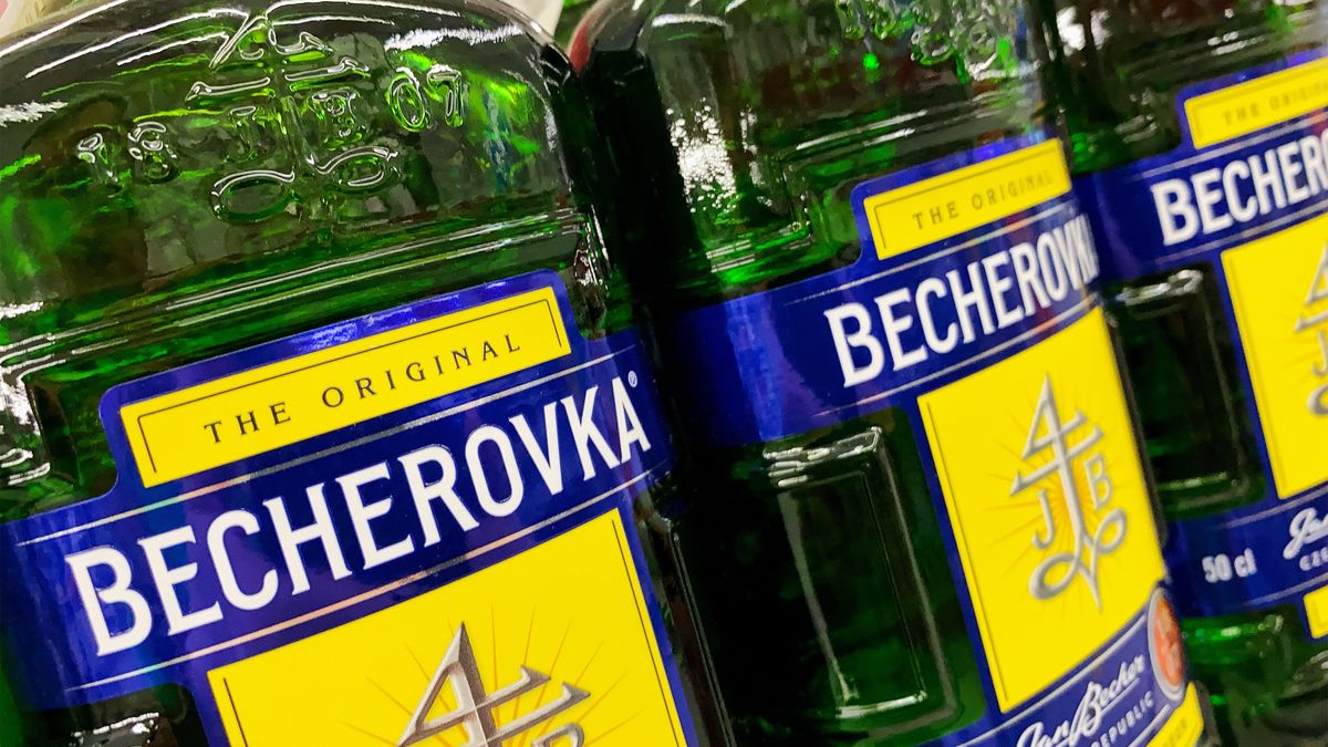 Maspex kupuje Becherovkę