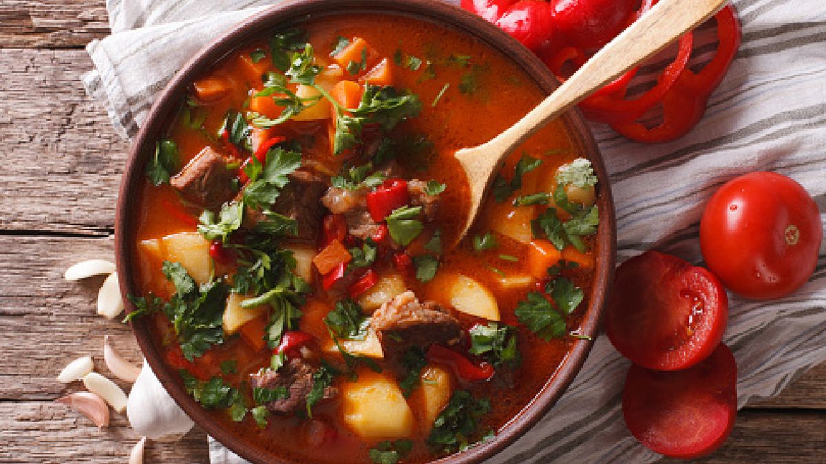 Chłopski garnek - jednogarnkowy obiad dla rodziny.