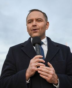Głośne buczenie na wiecu Nawrockiego. Nie spodobało im się pytanie