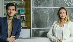 TVN7 kontynuuje „Zakochanych po uszy”. Anna Karczmarczyk i Piotr Nerlewski w obsadzie