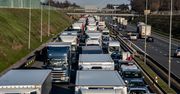 Wypadek i poważne utrudnienia na autostradzie A2 pod Poznaniem. Zderzyło się pięć samochodów