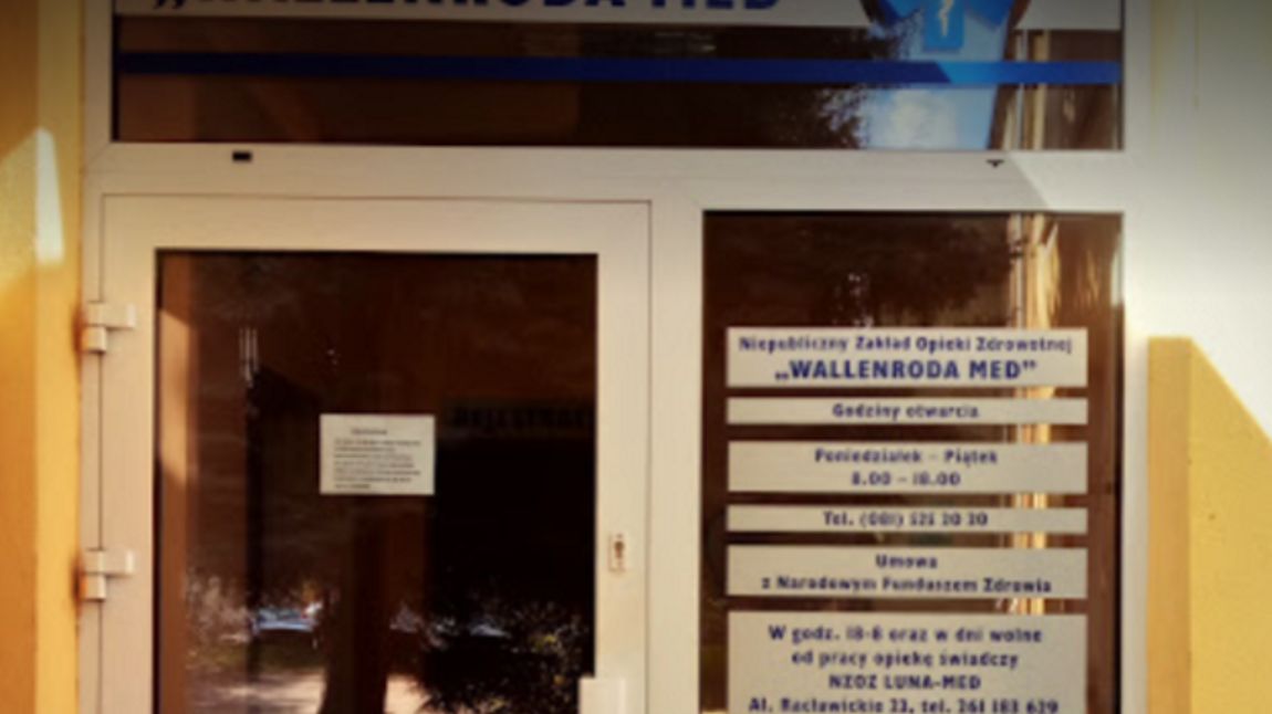 Na oknie jednej z przychodni w Lublinie pojawiła się kartka z kuriozalną informacją. "Prosimy pukać w okno, aby skontaktować się pielęgniarką, jeśli usłyszymy walenie, nie podchodzimy"