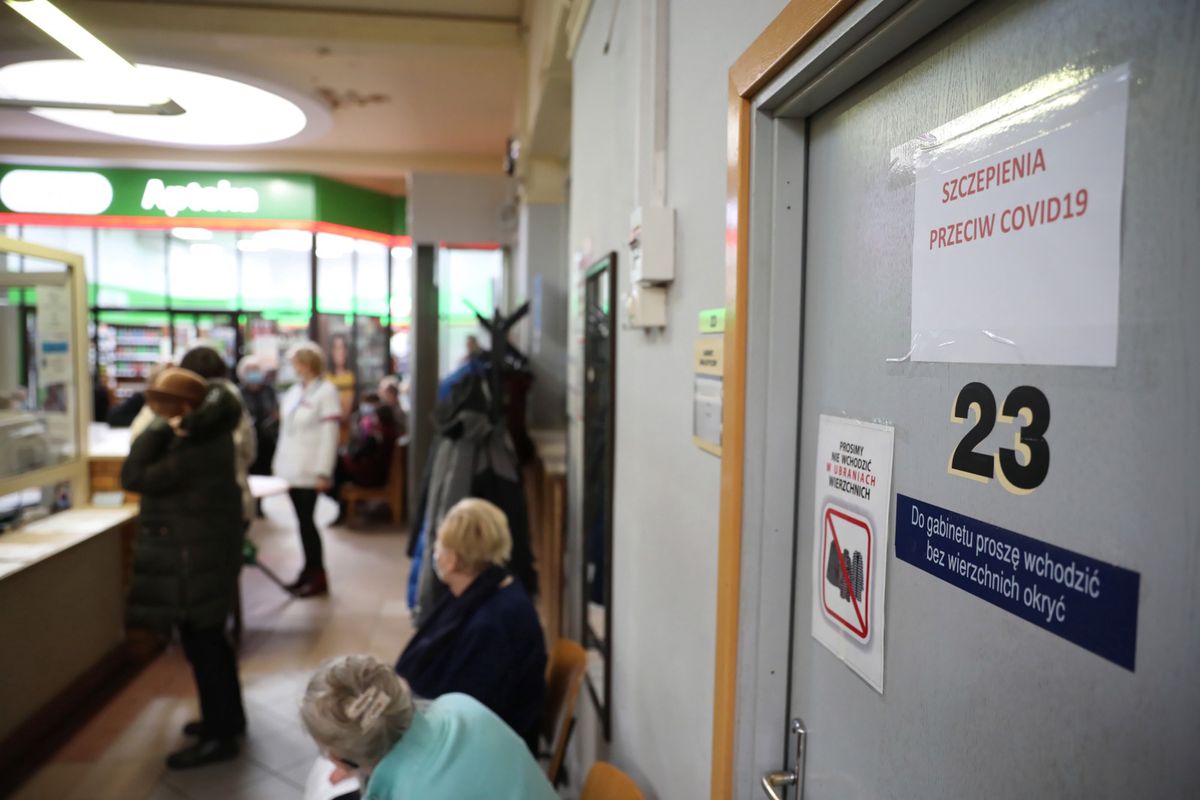 Szczepionka na COVID. Firmy podały efekty badań