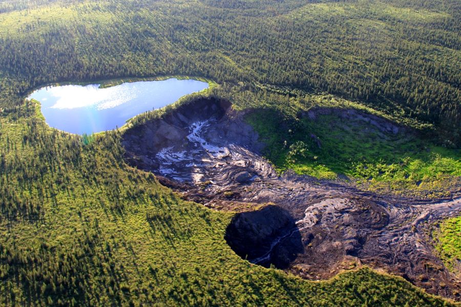 Kanada. Jezioro, które "spadnie" z klifu. Efekt zmian klimatycznych